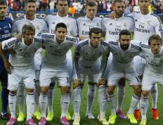 杜兰特连续十二场比赛得分超过领先优势明显，西班牙队不断突破！赛场气氛高涨